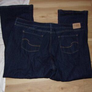 Levis size 38 x 30  plus sized stretch blue jean  denim pants womens